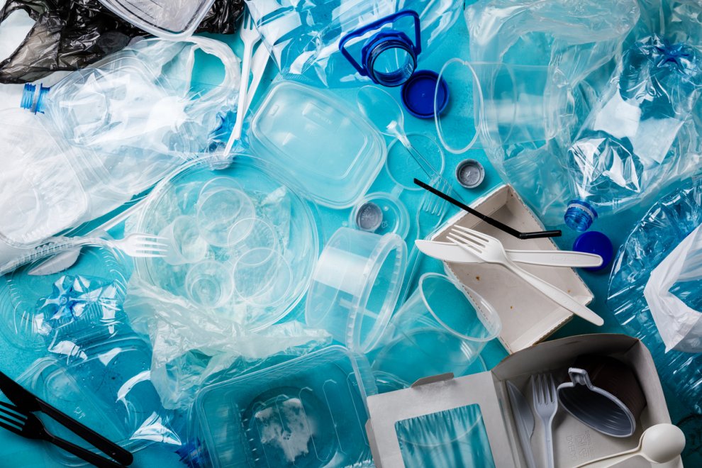 プラスチック製品の種類と割合。リサイクルの現状は？